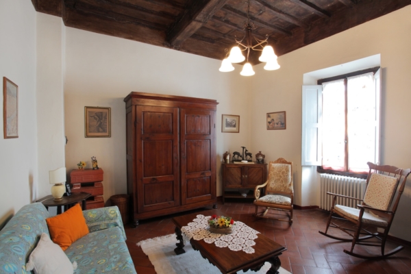 Villa Nobili living room 4